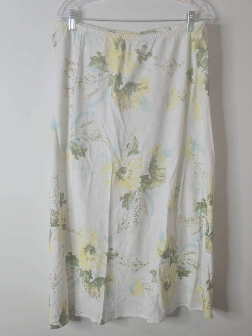 Vintage Vanity Fair Women’s White Floral Maxi Skirt